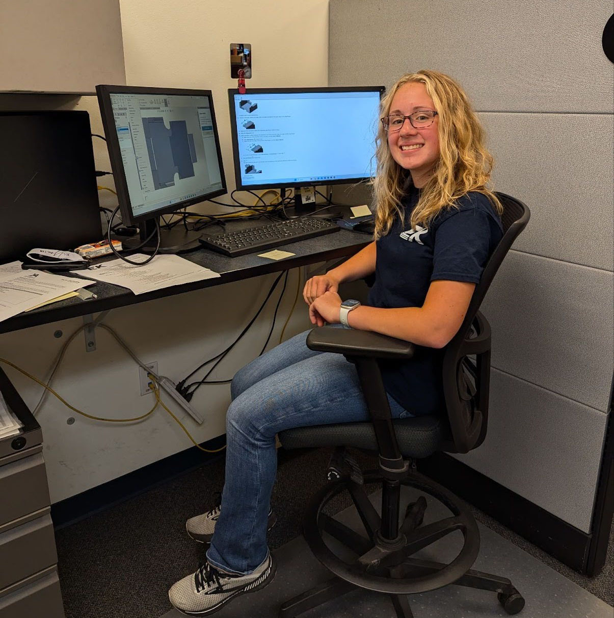 Apprentices collaborating